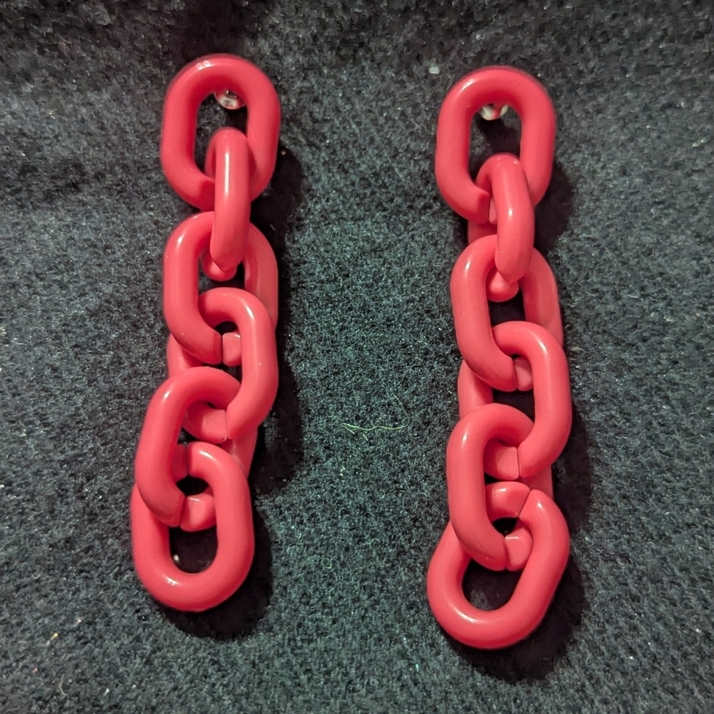 Pink Plastic Chain Link Lightweight Statement Earrings